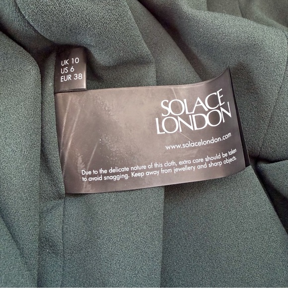 Solace London Rumi Emerald Green Satin Twill Crepe Halterneck Gonwn Size 6 - Picture 12 of 13